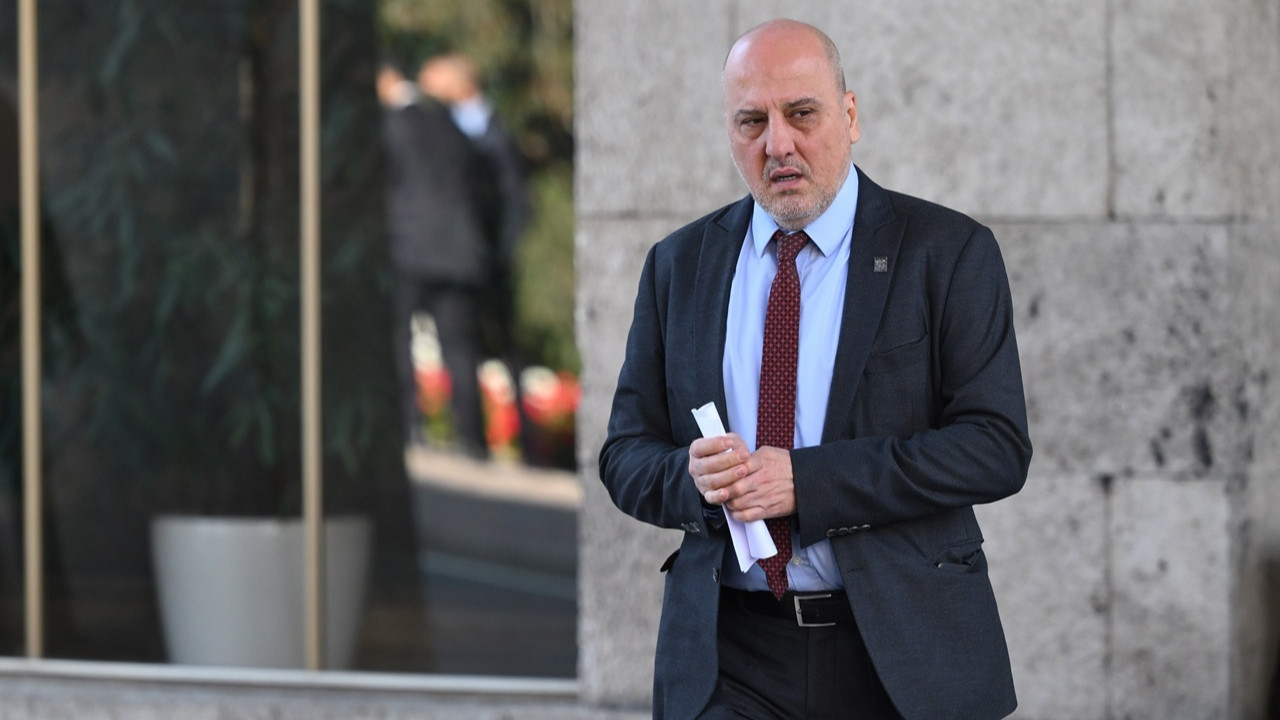 Ahmet Şık'tan 'fon' vurgunu için yeni paylaşım: AK Parti'nin tepesine uzanan 'EFT' izleri ve soygunun Yargıtay ayağı!