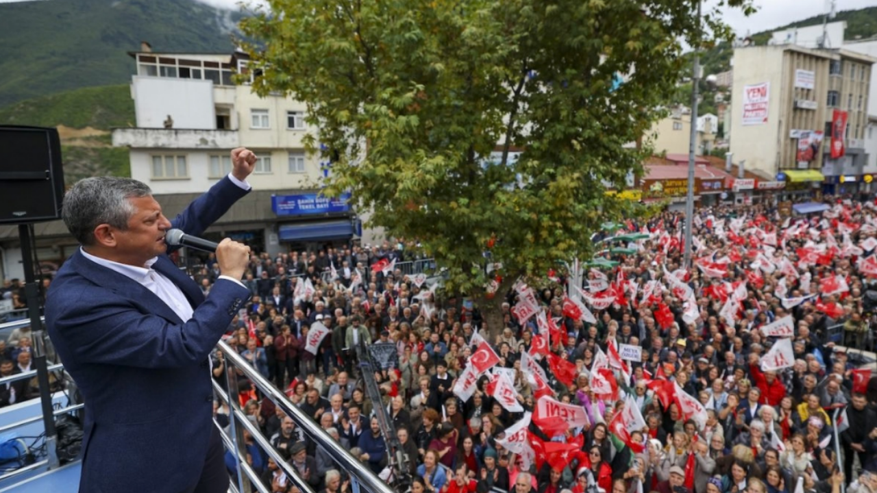 İstifa et diye baskı yaptılar teslim olmayınca evinden aldılar