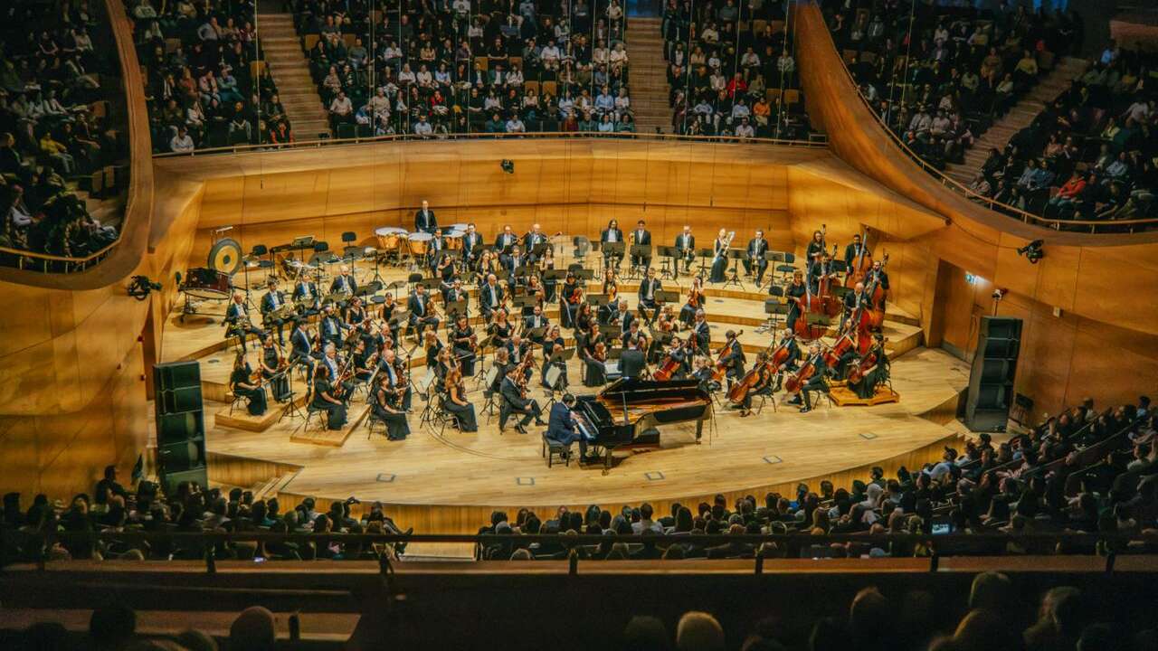 CSO’nun 200. yıl sezon açılışında salon doldu taştı