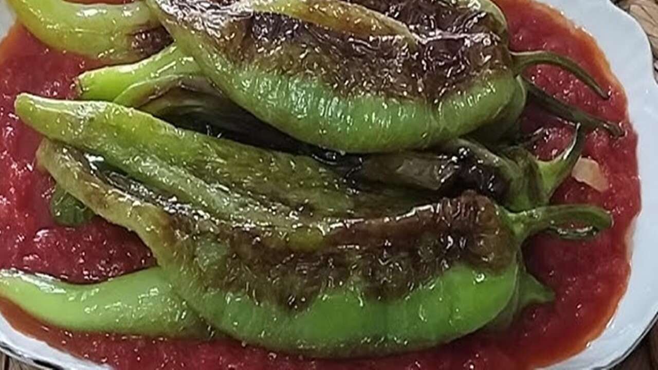 Yağ çekmeyen biber kızartmasının sırrı: Tavaya atmadan önce bunu yapın