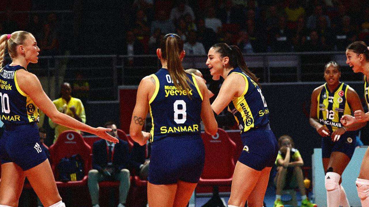 Fenerbahçe rakibine set vermedi: Lige galibiyetle başladılar