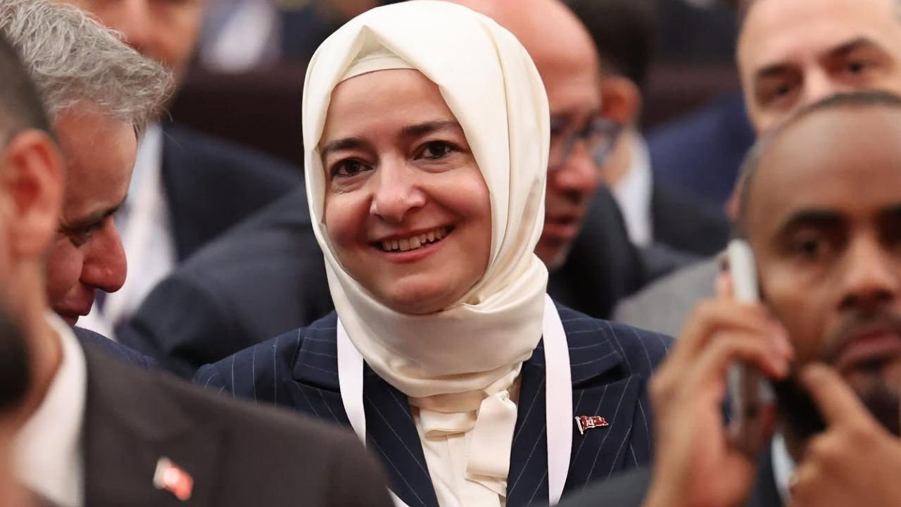 Turist rehberi Fatma Betül Sayan Kaya’yı anlattı: ‘Ben onu gezdirdim, o beni bezdirdi’