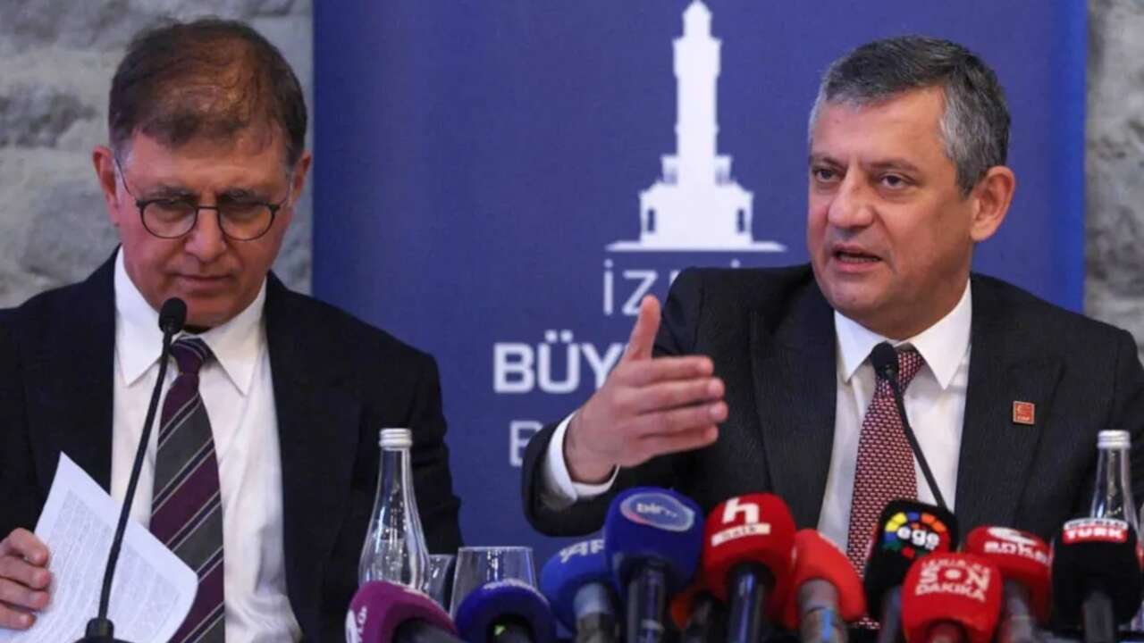 Özgür Özel'den Cemil Tugay'a gönderme: Hain oğlu hain!