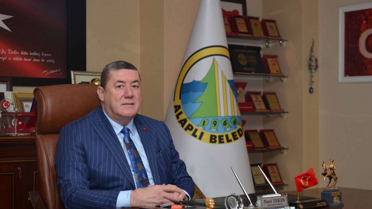 Bir belediye başkanı daha CHP'den istifa etti, 'bağımsız kalacağım' dedi