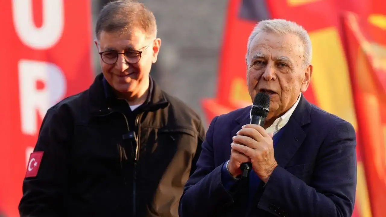 Aziz Kocaoğlu'ndan AK Parti'ye geçen Cemil Tugay'a tepki