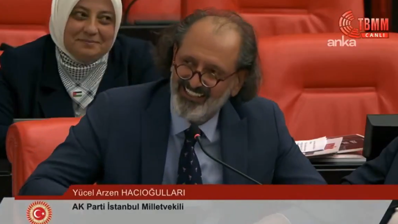 Cemil Tugay sonrası iktidardan 'İzmir Marşı' açılımı: AK Partili vekil Meclis'te mırıldandı