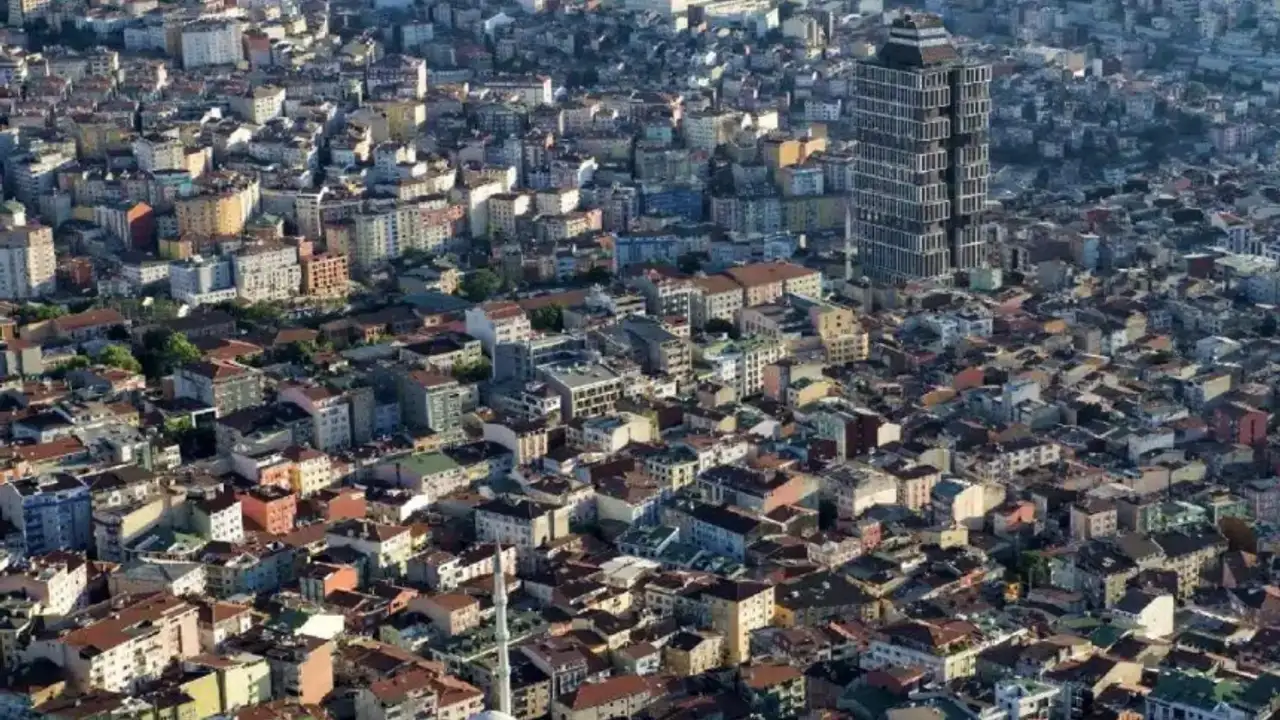 İstanbul'da her an çökebilecek 1238 'tabut bina' tehlikesi!