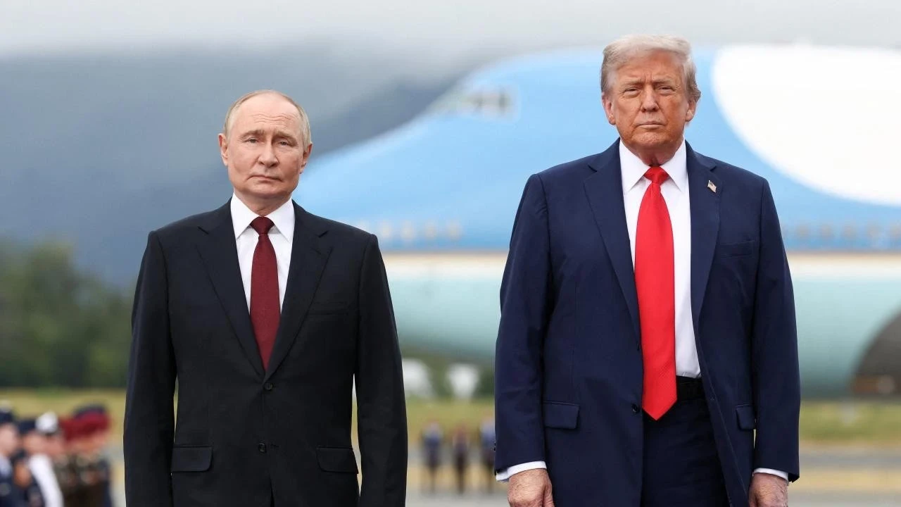 Trump, Putin ile anlaşmasını duyurdu: Rusya'dan ABD'ye yakıt desteği