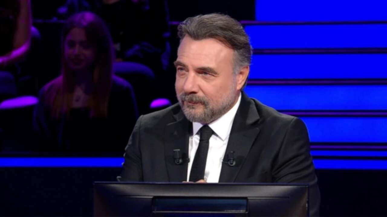 Kim Milyoner Olmak İster'de sürpriz değişiklik! Oktay Kaynarca'nın yerine gelecek isim belli oldu