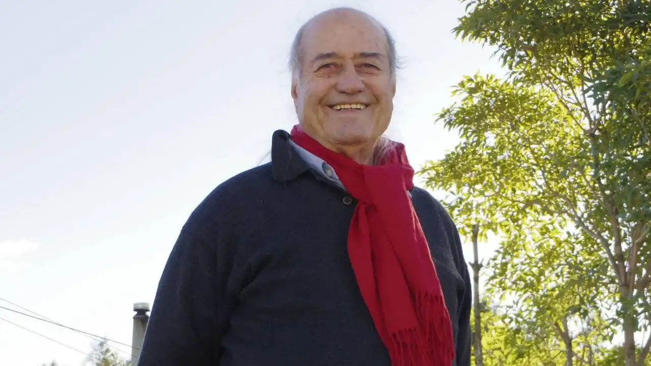 Nihat Ziyalan kimdir?