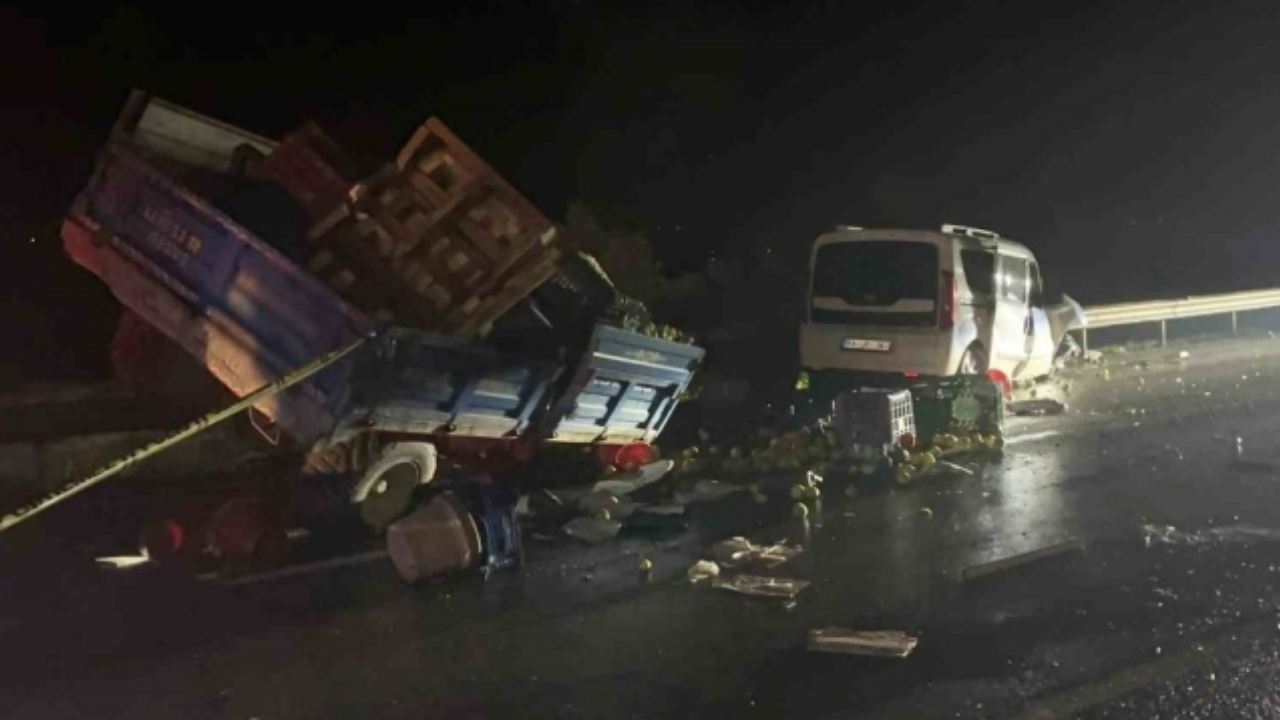 Sakarya'da zincirleme kaza: AK Partili ilçe teşkilat başkanı hayatını kaybetti!