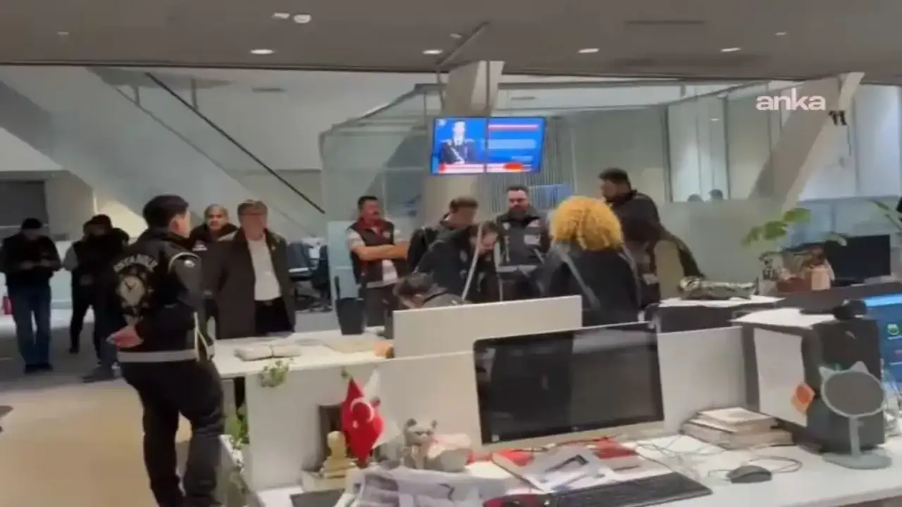 DEM Parti'den Halk TV açıklaması: Haber alma hakkına ağır darbe