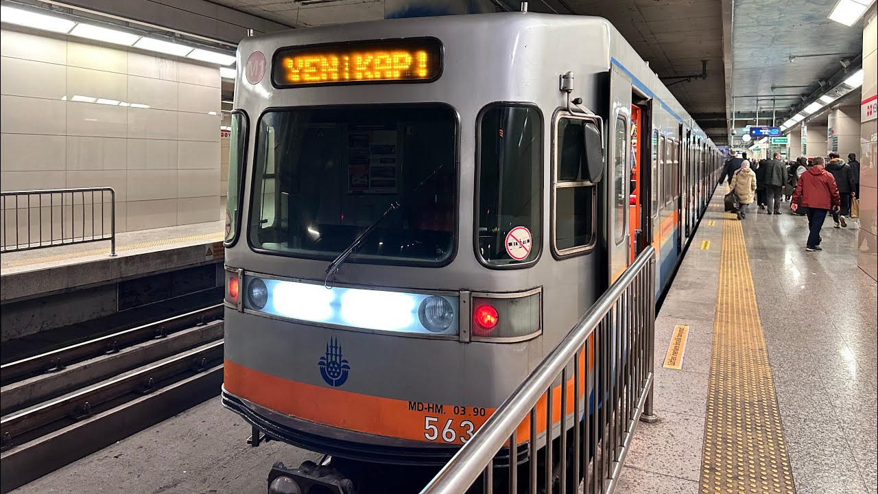 İstanbul'da metrolara 'sağanak' düzenlemesi: Seferler gece 02.00'ye kadar uzatıldı
