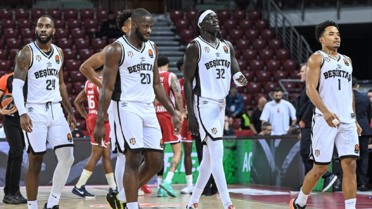 Beşiktaş, Hapoel Tel Aviv'e farklı mağlup oldu