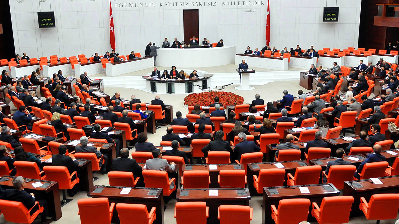 YENİ Parti’nin Halk TV önergesi AK Parti ve MHP oylarıyla reddedildi
