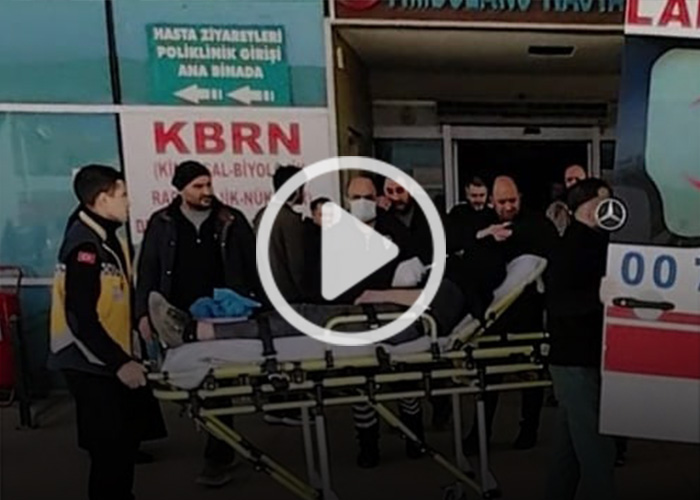 Fabrikada elini testereye kaptıran işçinin 2 parmağı koptu