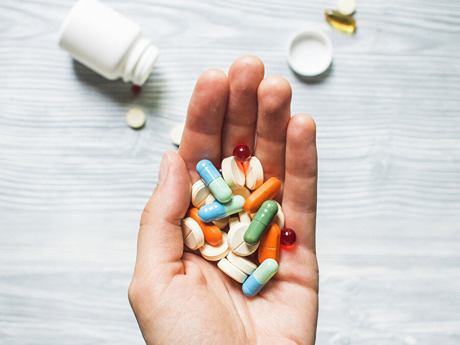 Bilinçsiz ilaç kullanımı daha çok hasta ediyor