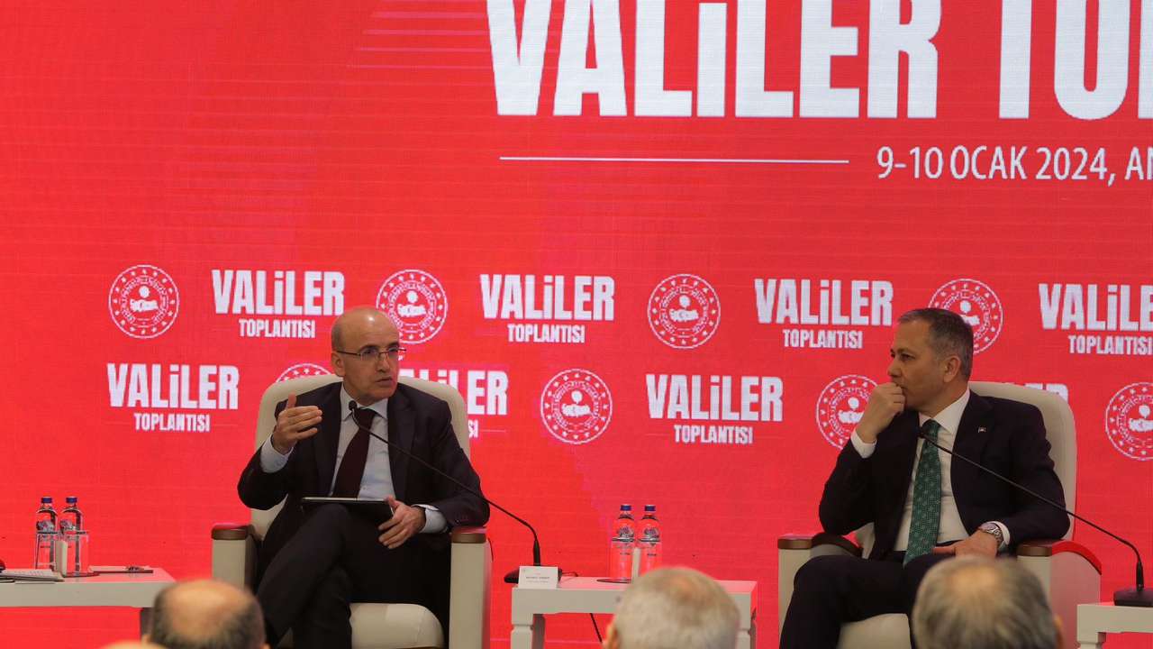Şimşek: Mali disiplinin sağlanması yolunda valilerimizin rolü büyük önem taşıyor