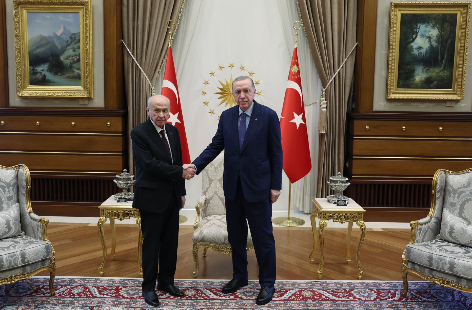 Erdoğan Bahçeli'yi Beştepe'de kabul etti: Görüşme 1 saat sürdü