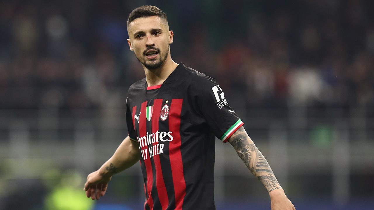 Fenerbahçe'nin yeni transferi Krunic İstanbul'a geliyor