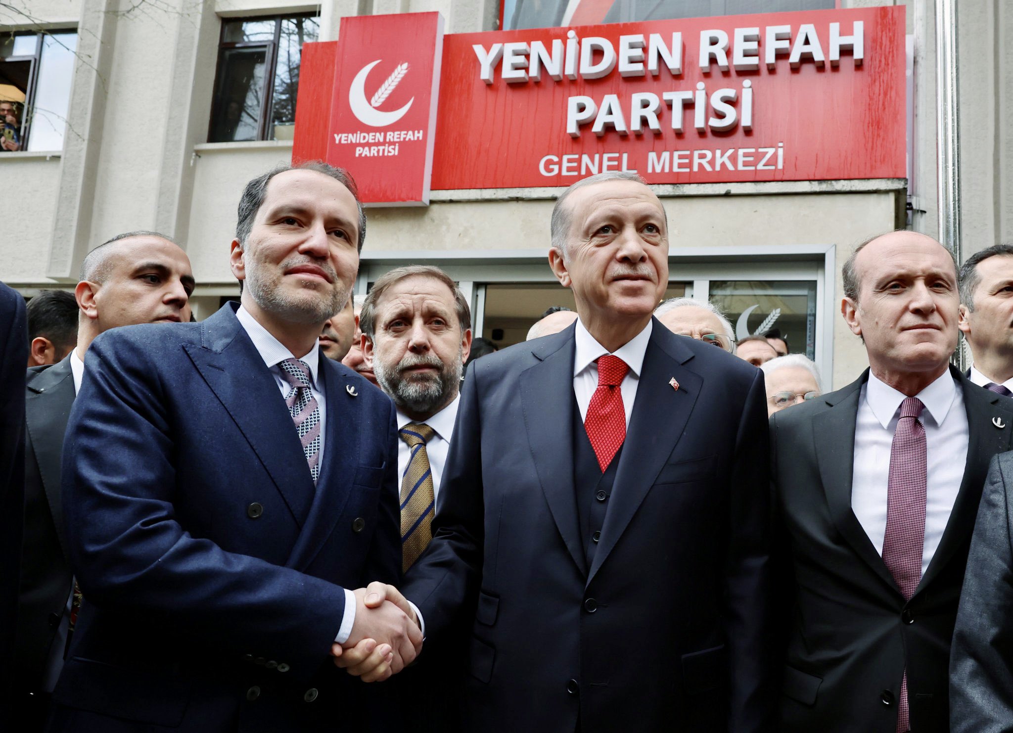 Yeniden Refah Partisi'nden sürpriz İstanbul hamlesi