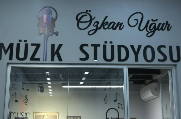 Özkan Uğur Müzik Kayıt Stüdyosu açıldı