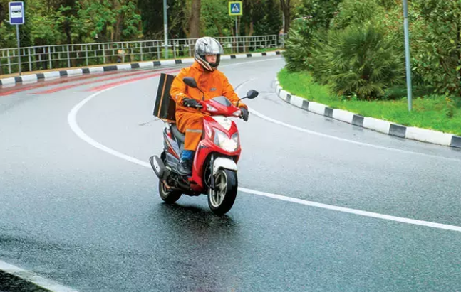 Çanakkale'de motokuryelerin trafiğe çıkması yasaklandı