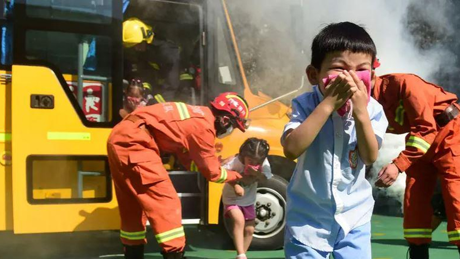 Çin'in Hınan eyaletinde yatılı okulda çıkan yangında 13 öğrenci öldü