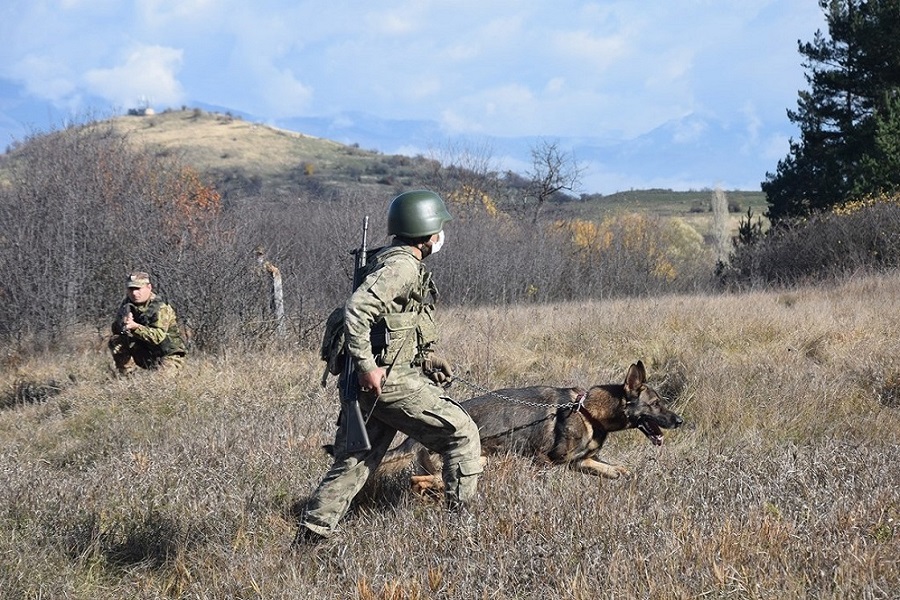 MSB duyurdu: Hudutlarda 14 şüpheli yakalandı