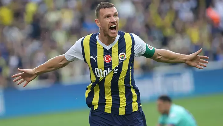 Edin Dzeko başarısının sırrını açıkladı: İşim kolaylaşıyor