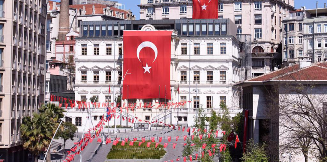 AKP’li Belediye'den 9 milyonluk ihale: Payitaht Abdülhamid dizisinin konsept danışmanına gitti