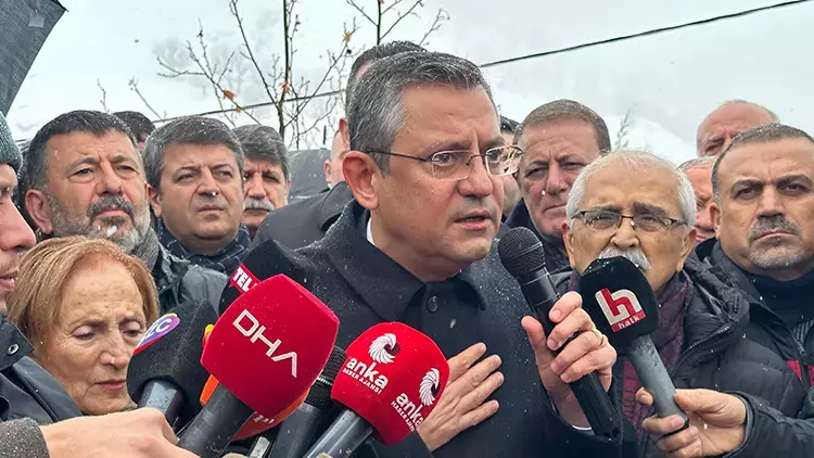 CHP Genel Başkanı Özel, Demirtaş'ın İBB adaylığını değerlendirdi: Her Türk vatandaşının en doğal hakkı