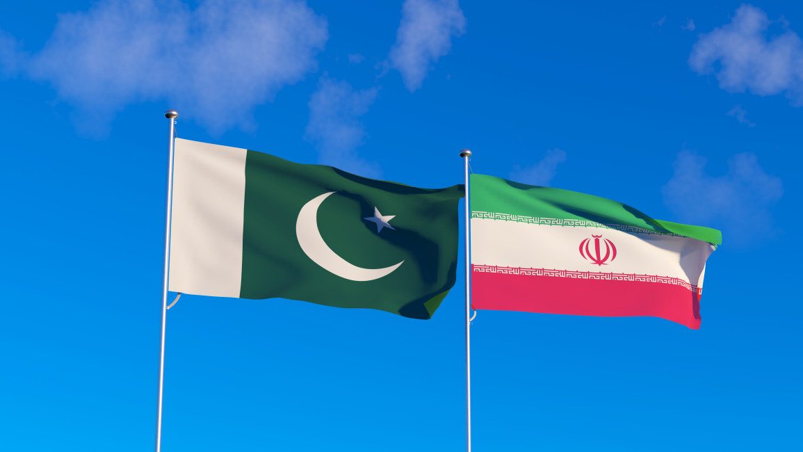 İran'ın Pakistan sınırında silahlı saldırı: 9 Pakistanlı öldürüldü