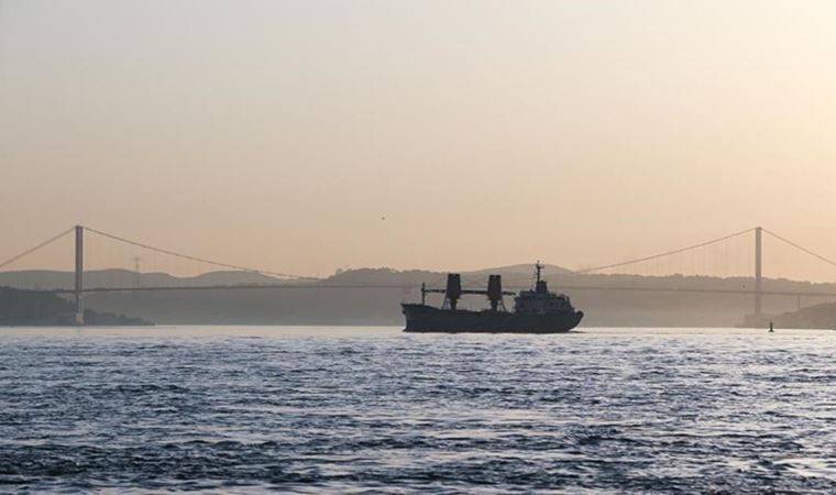 İstanbul Boğazı'nda gemi trafiği çift yönlü kapatıldı