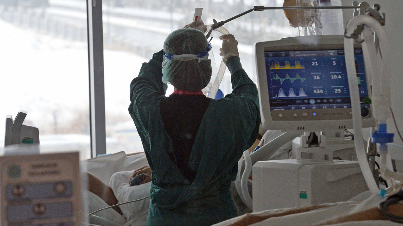 "Yoğun bakımlar enfeksiyon hastaları ile değil kronik hastalarla dolu"