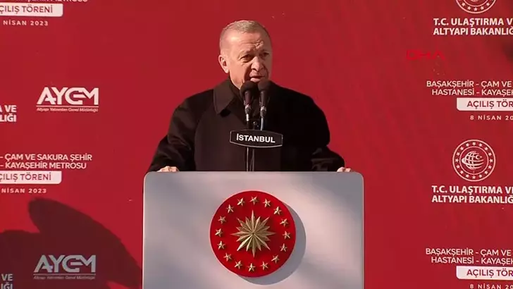 Erdoğan’dan Özgür Özel’e: İş birliği yaptığı partileri ihanetle suçlamak siyasi basiretsizlik