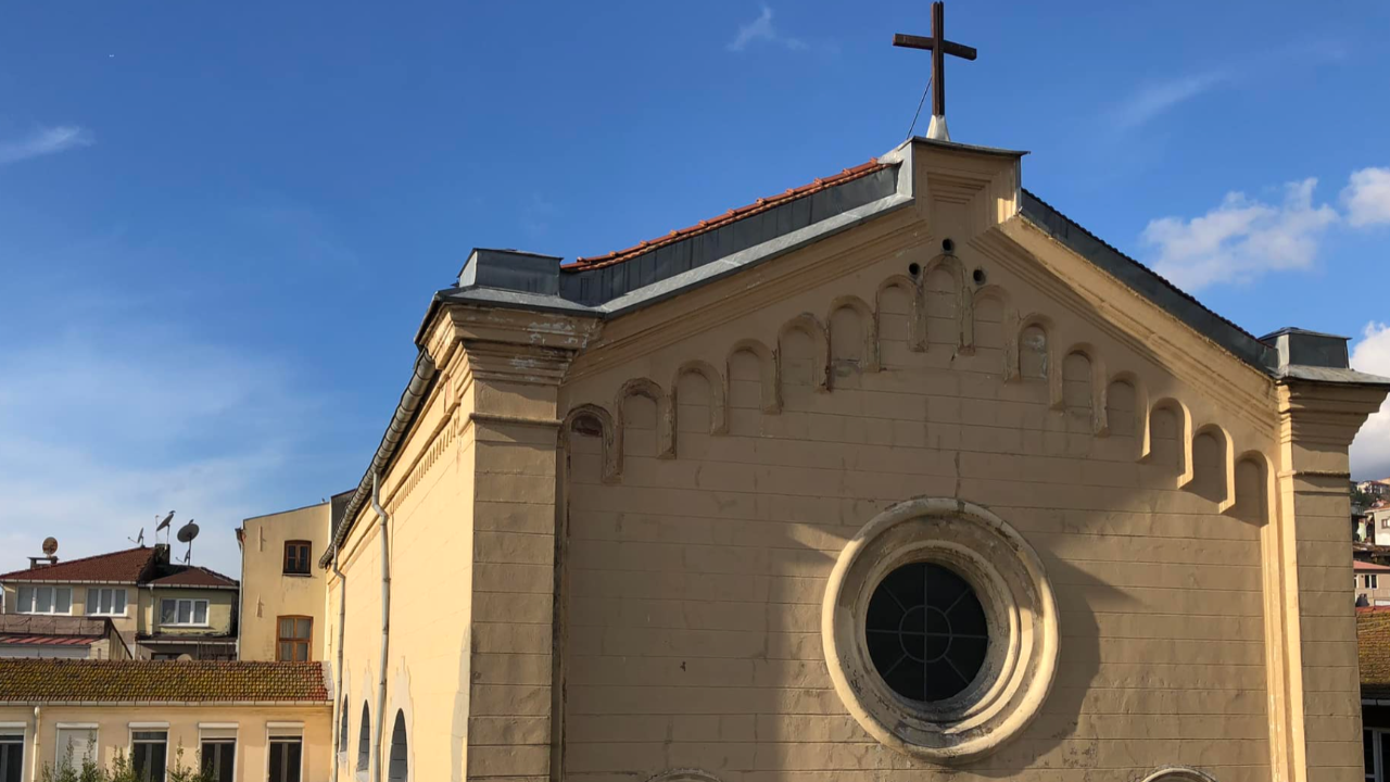 Silahlı saldırının yaşandığı Santa Maria Kilisesi perşembe günü açılacak