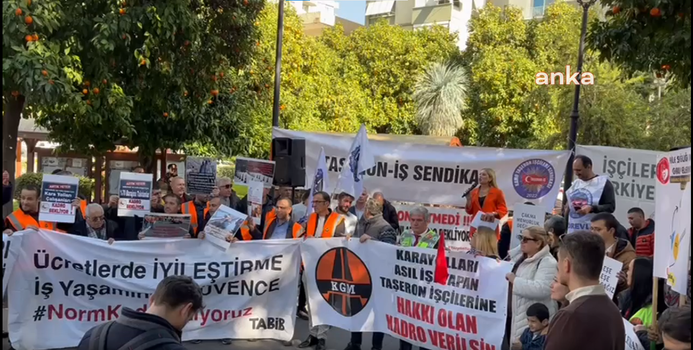 Adana'da taşeron işçileri düşük ücretlere karşı sokağa çıktı