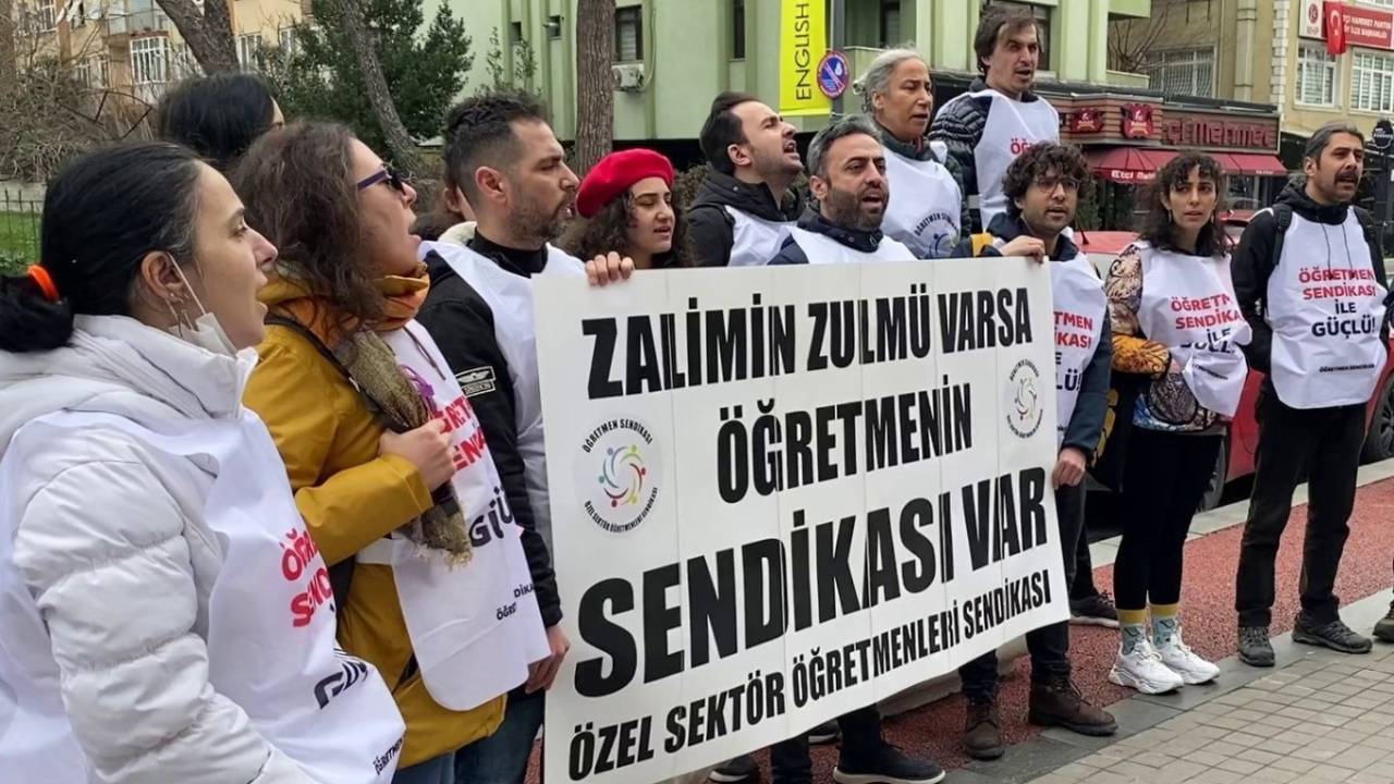 Özel okulda darp edilen öğretmen için toplanan öğretmenlere polis saldırdı