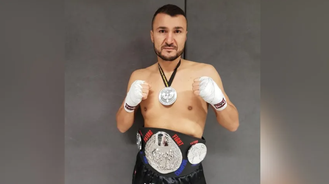 Fransa'da komşusunu yangından kurtaran Türk boksör kahraman ilan edildi