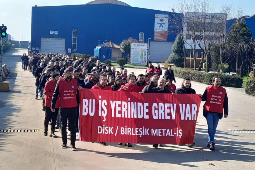 Birleşik Metal-İş üyesi Erciyas işçileri grevde: Sefalet zamlarını kabul etmeyiz