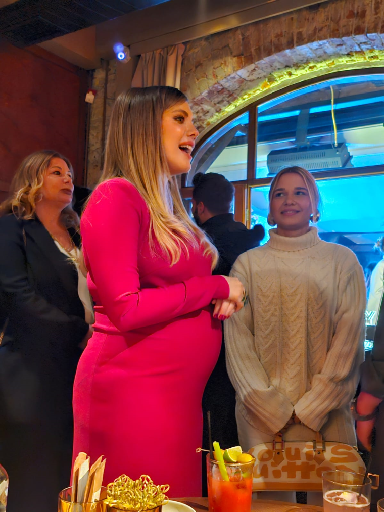 Eda Ece, Aslı Enver’den hamilelik kursu aldığını açıkladı