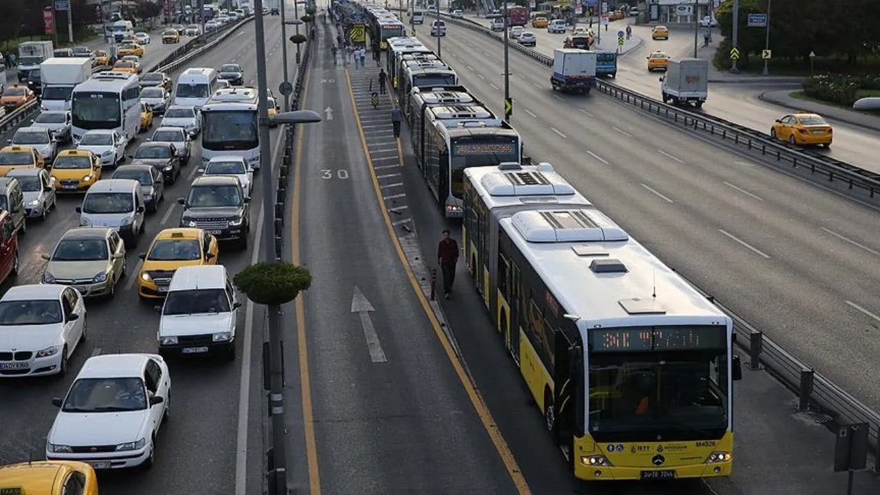 İBB, Beşyol metrobüs durağının 45 gün kapalı olacağını açıkladı