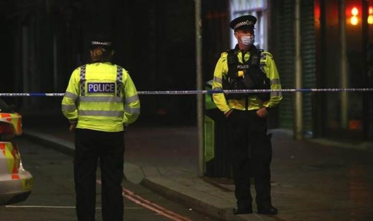Londra'da kimyasal saldırı: 2'si çocuk 9 yaralı