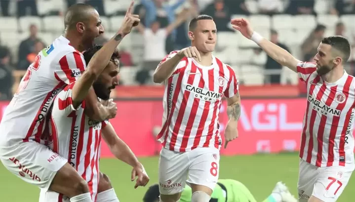 Beşiktaş galibiyeti Antalyaspor Başkanını coşturdu: Şampiyonluk iddiamız var!