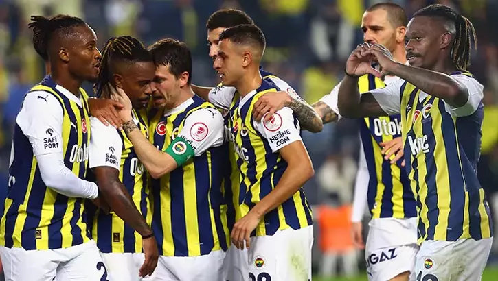 Fenerbahçe'de bir ayrılık daha yaşandı