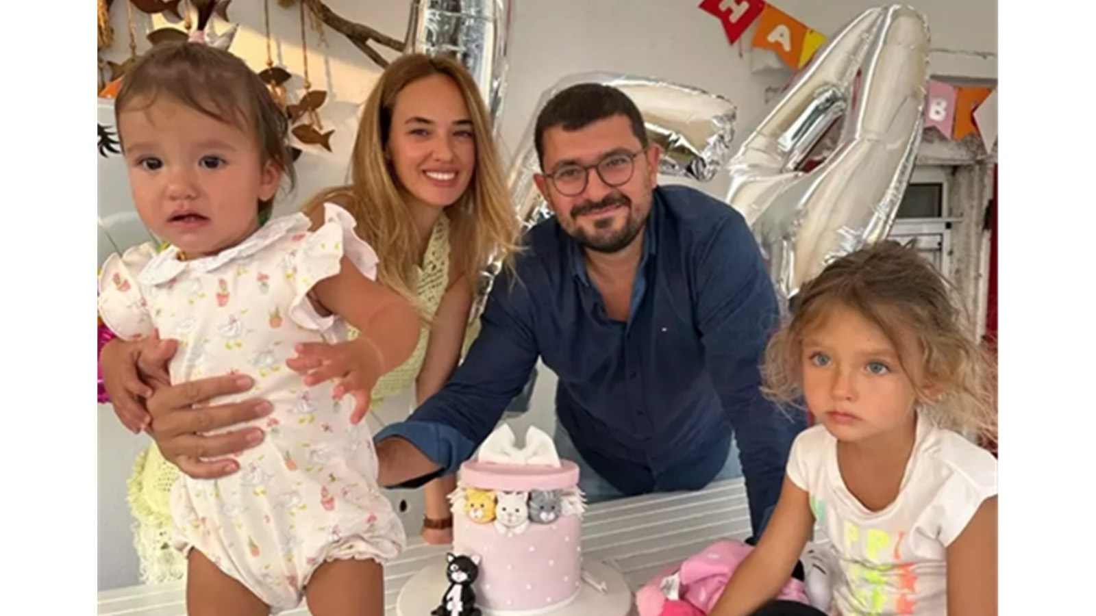 Ünlü oyuncu Seda Bakan'ın makyajsız fotoğrafı sosyal medyada dikkat çekti