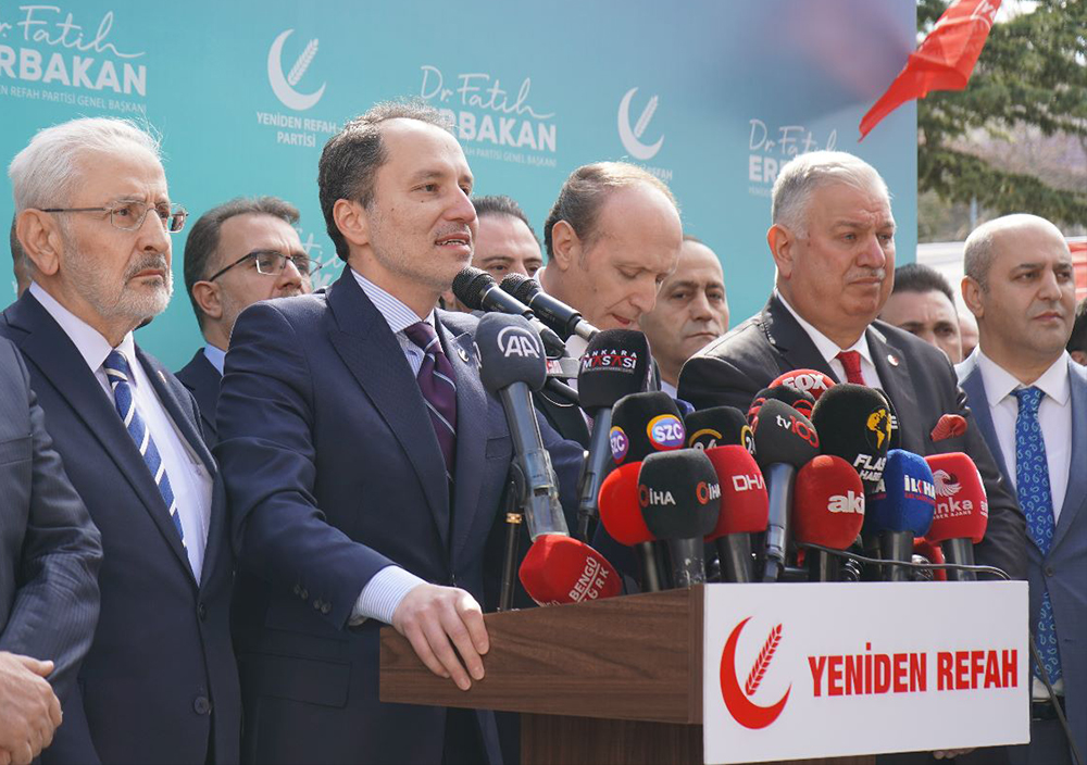 Yeniden Refah Partisi 80 belediye başkan adayını duyurdu