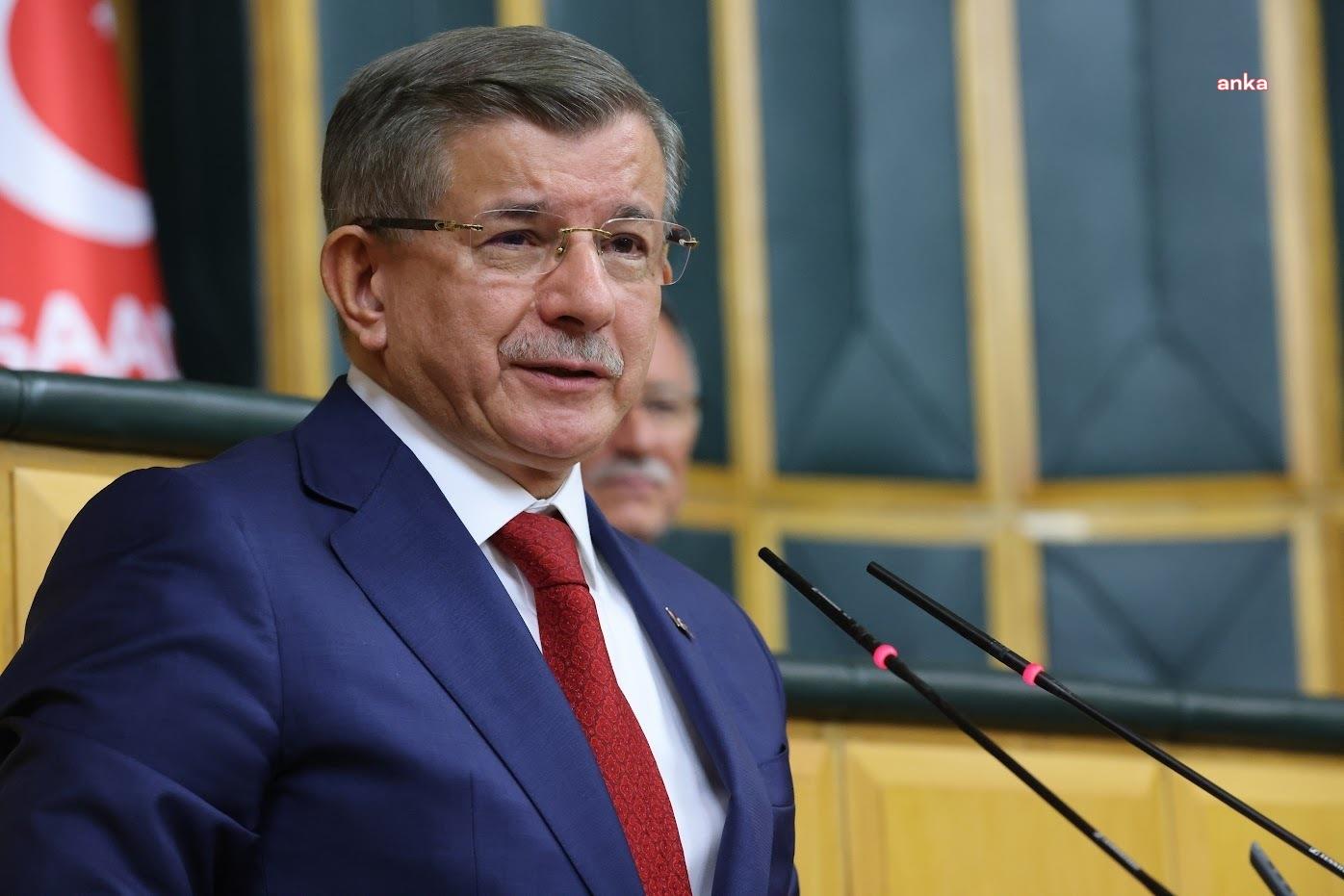 Ahmet Davutoğlu: Toplanan paralara ne oldu diye sormak bile neredeyse suç ilan edilecek