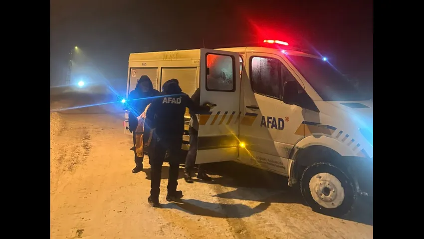 Kars'ta kar nedeniyle 110 kişi mahsur kaldı, 56 köy yolu kapandı